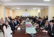 Тамошои дастаҷамъонаи пахши мустақими Паёми Асосгузори сулҳу ваҳдати миллӣ-Пешвои миллат, Президенти Ҷумҳурии Тоҷикистон муҳтарам Эмомалӣ Раҳмон дар факултети фалсафа